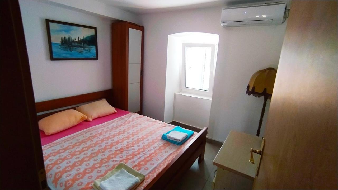 Guest House Maza Kotor Exterior foto