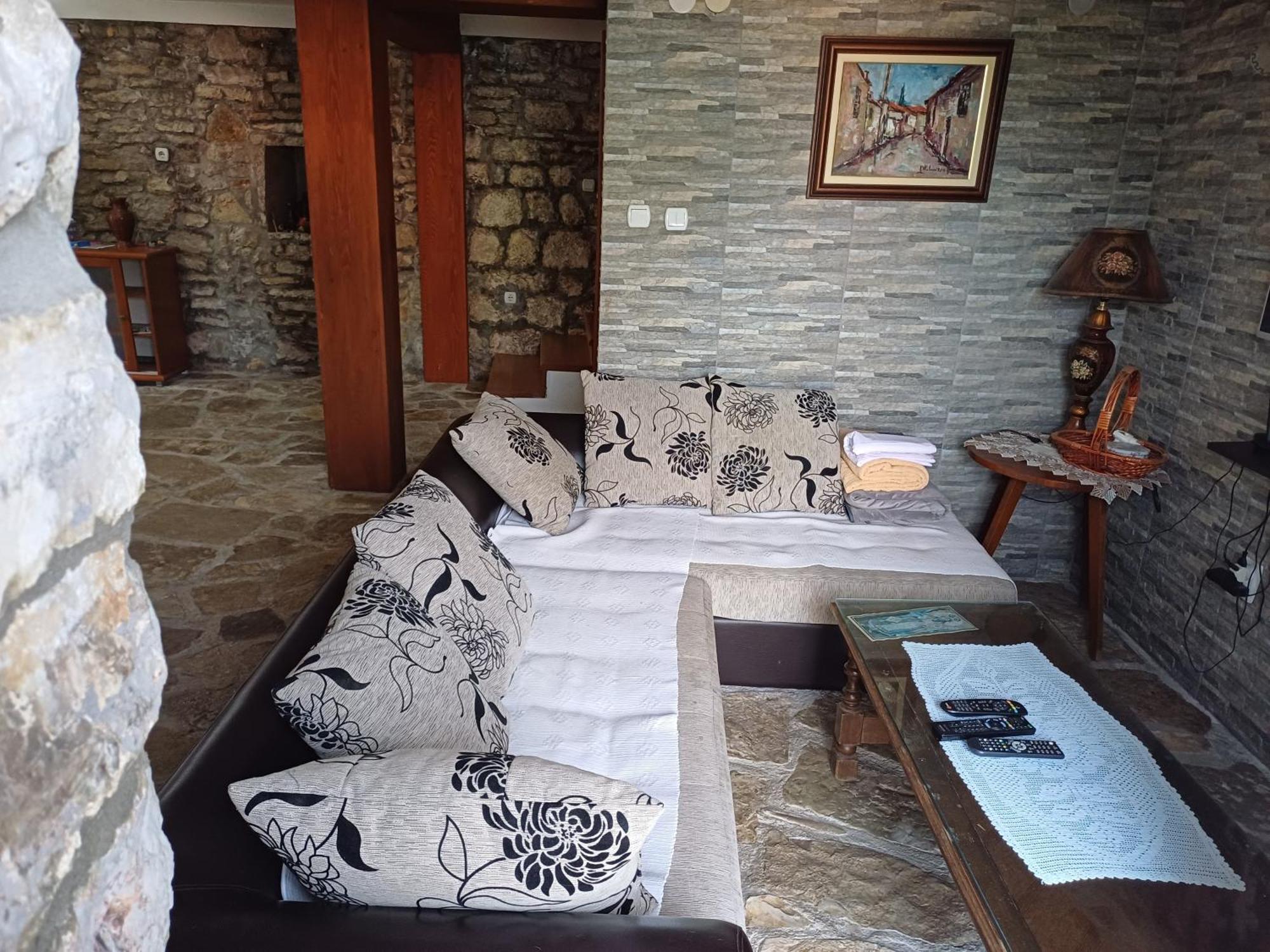 Guest House Maza Kotor Exterior foto