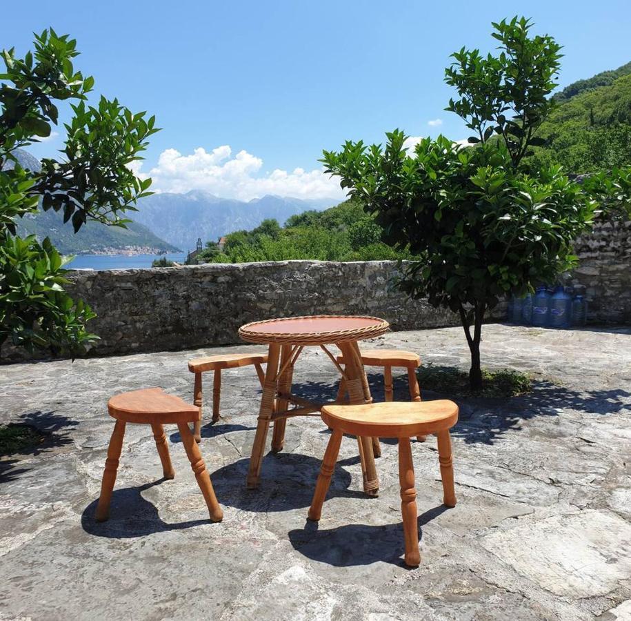 Guest House Maza Kotor Exterior foto