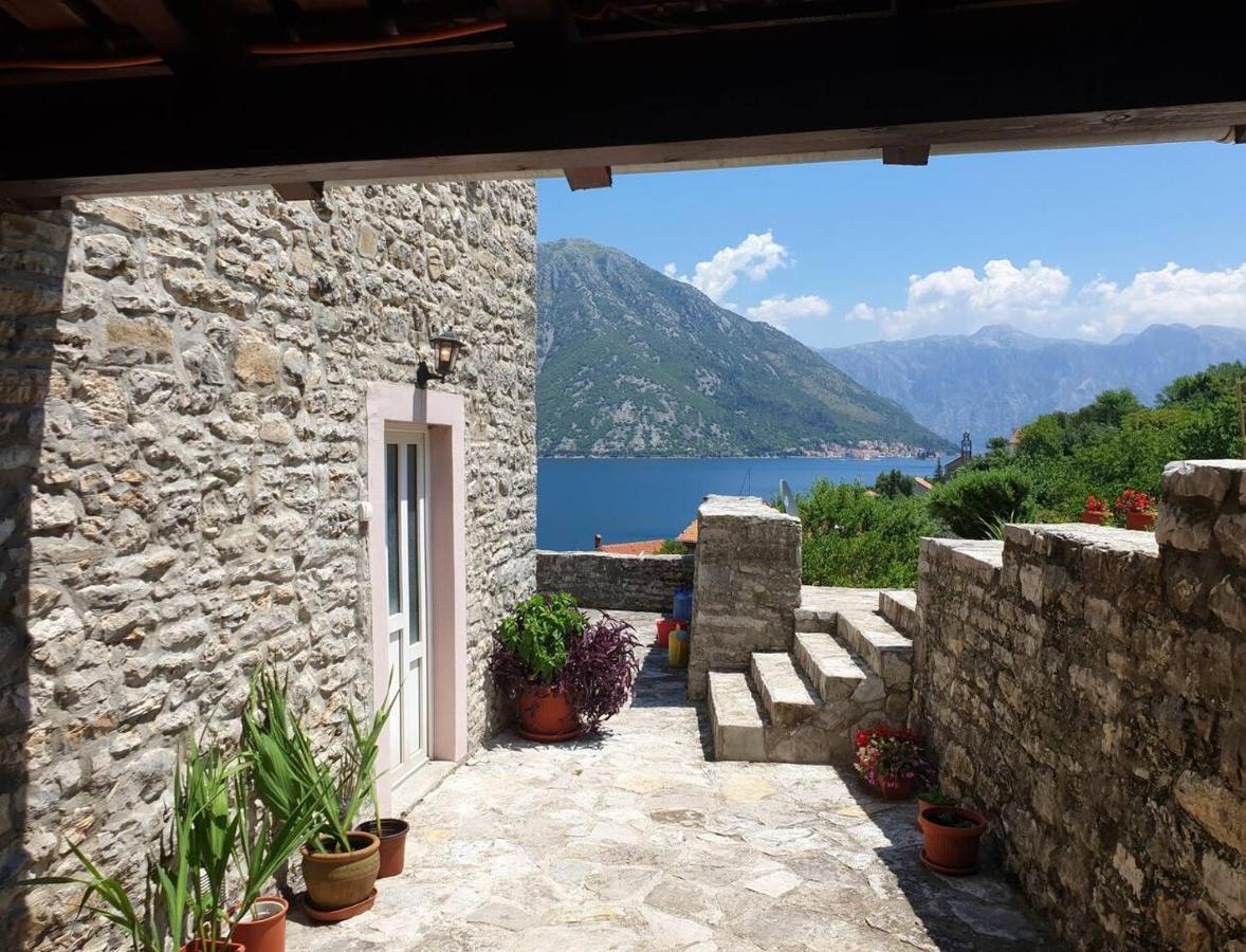 Guest House Maza Kotor Exterior foto