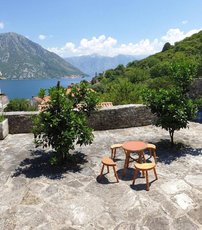 Guest House Maza Kotor Exterior foto